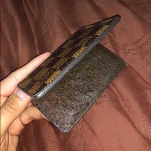 Authentic pocket organizer